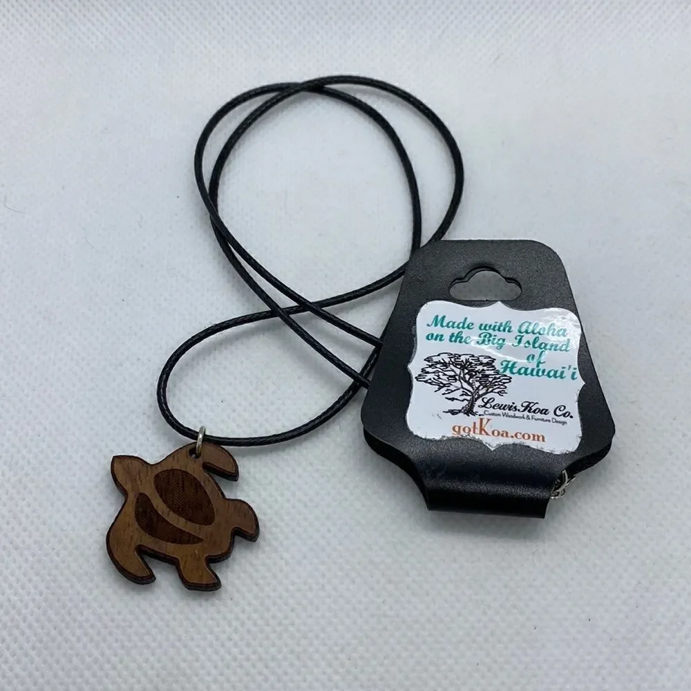 💛 Handmade Hawaiian Wood Turtle Necklace - Picture 1 of 3